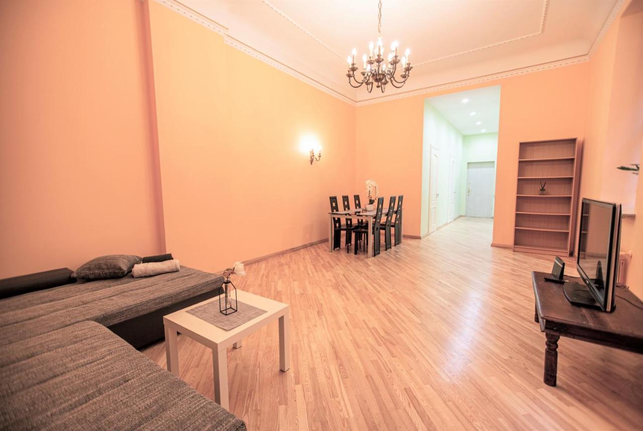 Winwinstay Art Nouveau Apartment Riga Ngoại thất bức ảnh